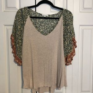 Maurices Large Blouse with floral sleeves